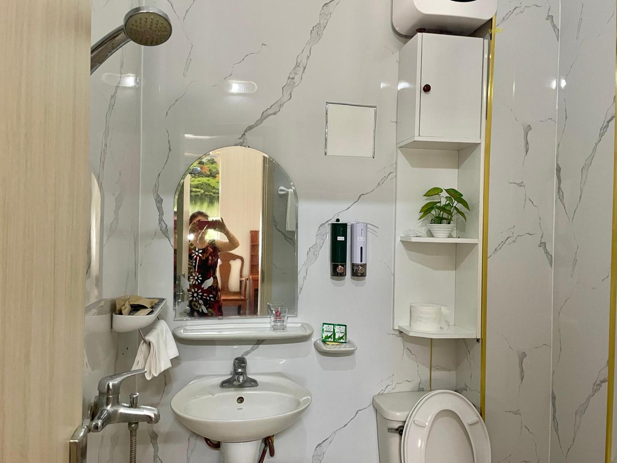 Bach Dai Dung Hotel Hà Tĩnh Extérieur photo