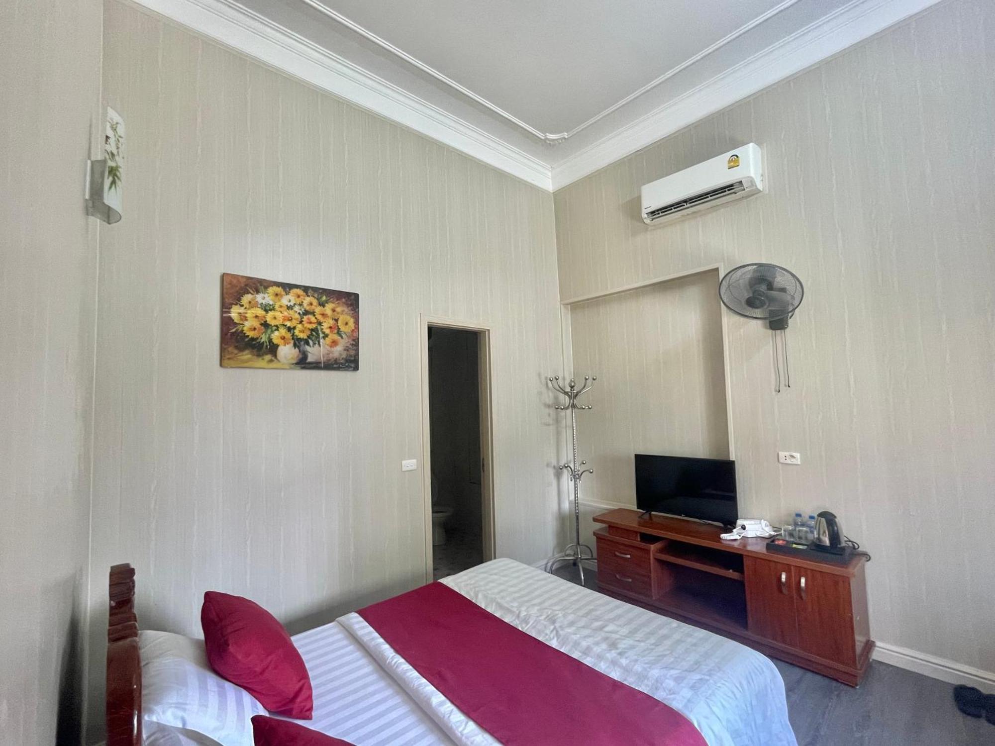 Bach Dai Dung Hotel Hà Tĩnh Extérieur photo